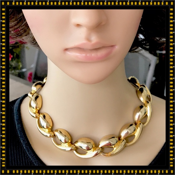 Jewelry - 🌺🌴🌺 GOLD TONE STATEMENT NECKLACE 🌺🌴🌺